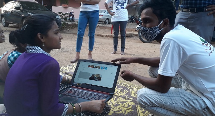Laptop Bank by aahwahan foundation